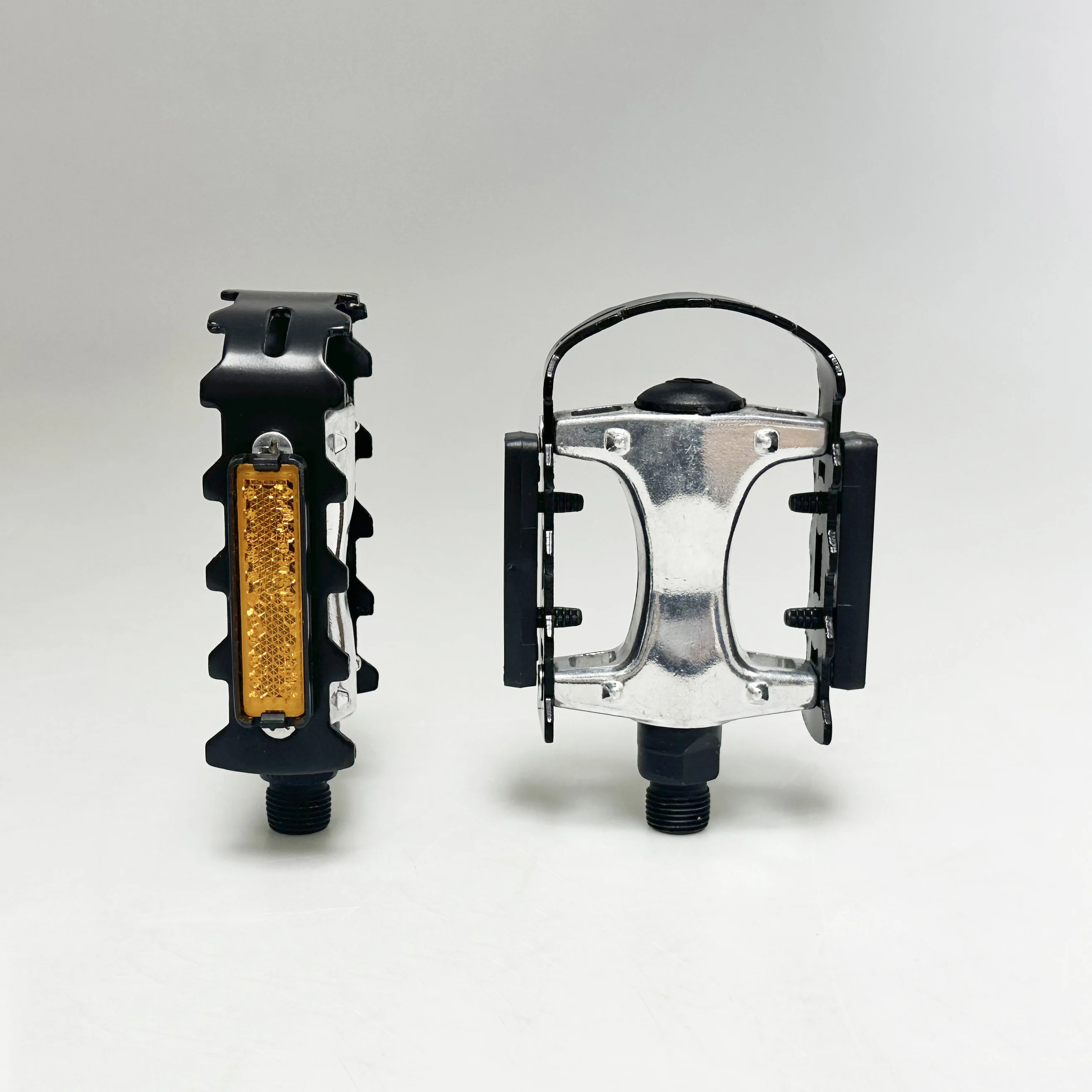 YH-76X Alloy Exercise Bike Pedal Spin Bike Pedal with Toe Clips and Straps