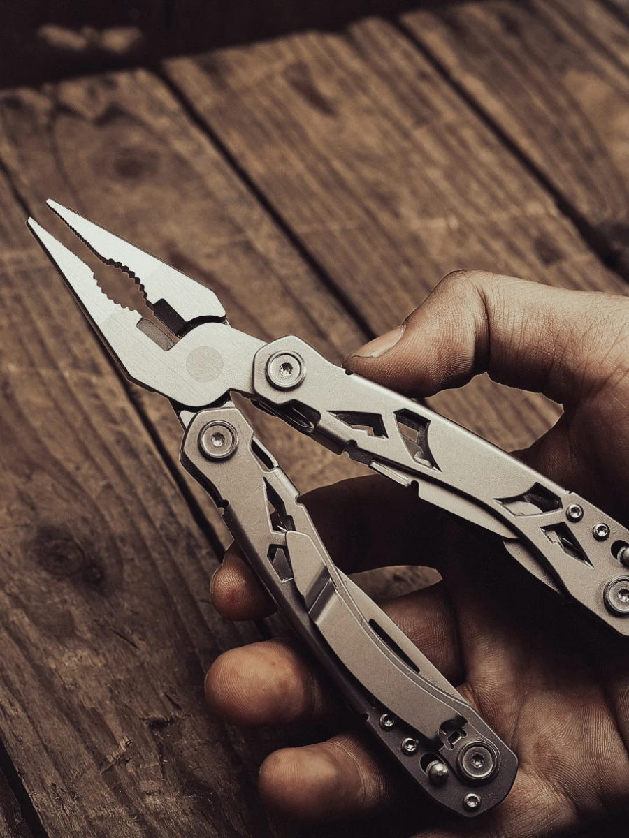 14-1 pliers (3).jpg