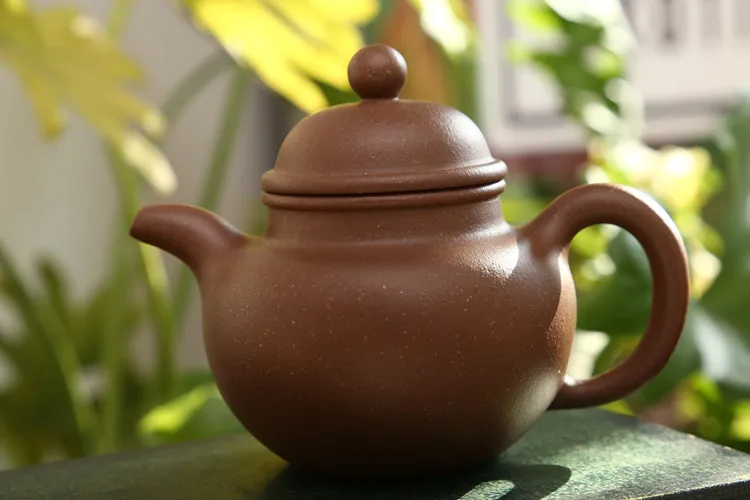 Hot sales antique ceramic porcelain Yixing handmade purple clay teapot for home decoration