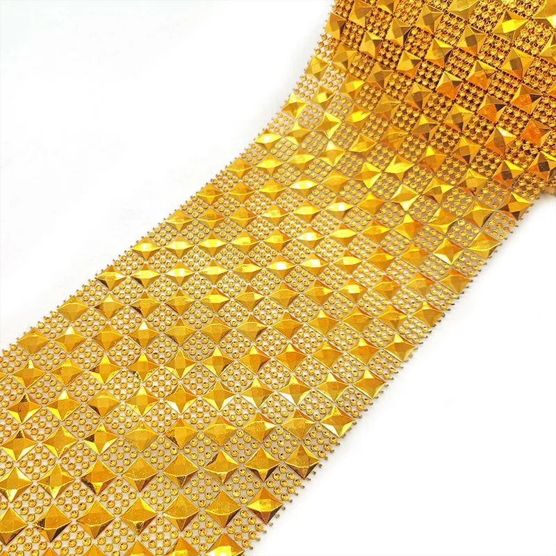 wholesale 10 yard rose golden pyramid studs checkered rhinestones diamond mesh wrap roll pattern ribbon for mirror frame decor