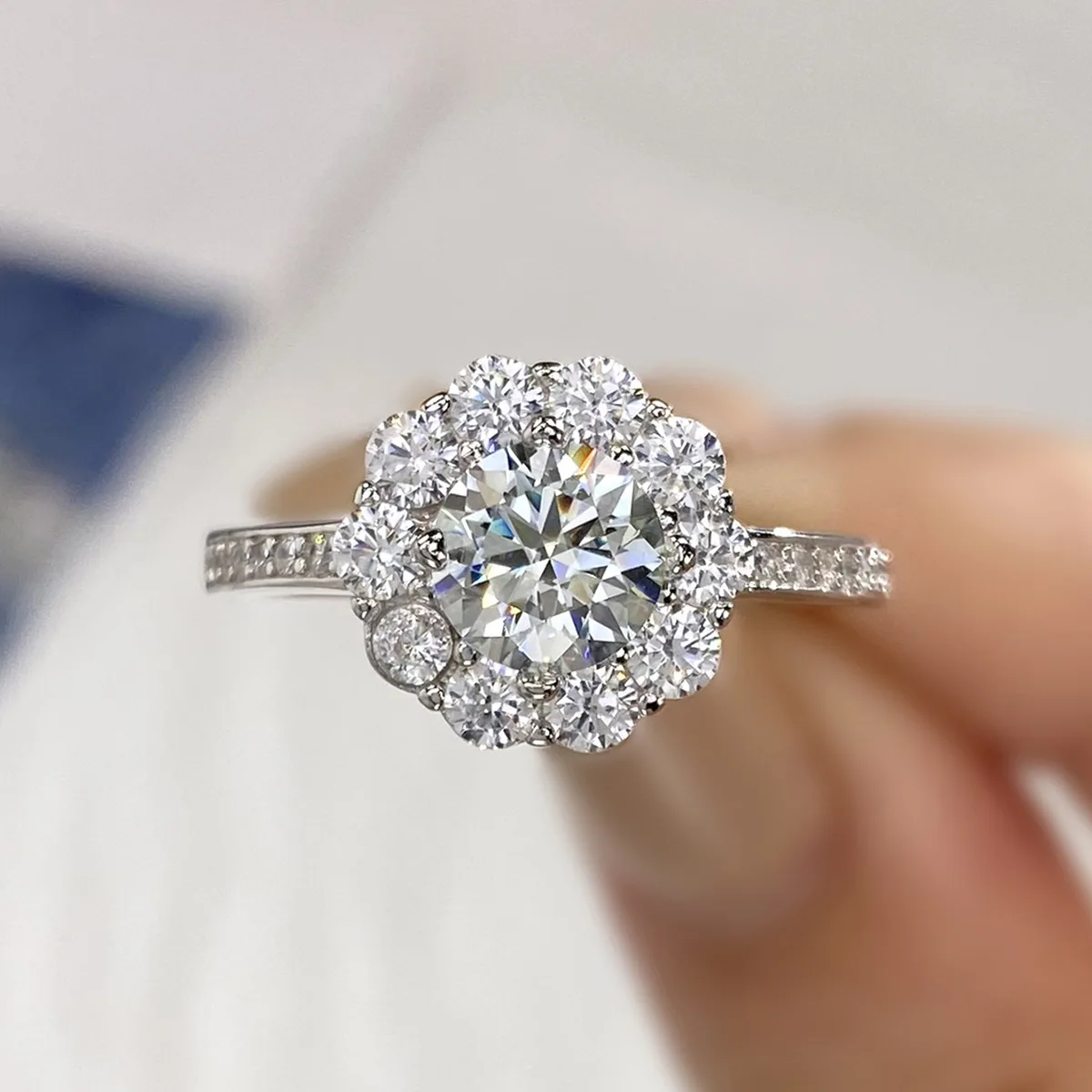 D Color VVS1 Clarity Brilliant Round Cut Solitaire Diamond Moissanite Ring Solid S925 Sterling Silver Moissanite Engagement Ring