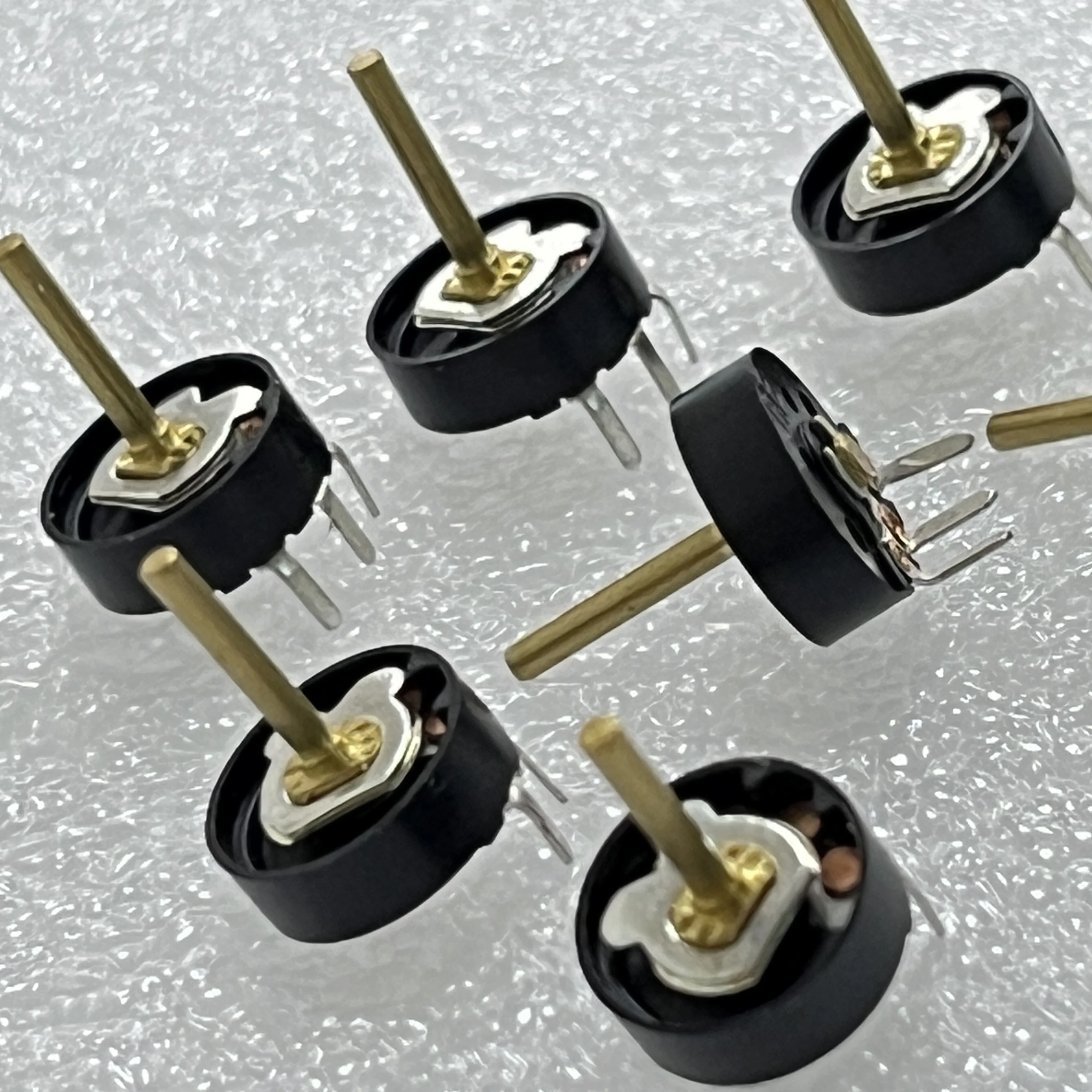 noble XV0711PH-0B5K SENSOR 357 SENSOR PP12SR SENSOR XV09914NPH7.75F0B10K potentiometer