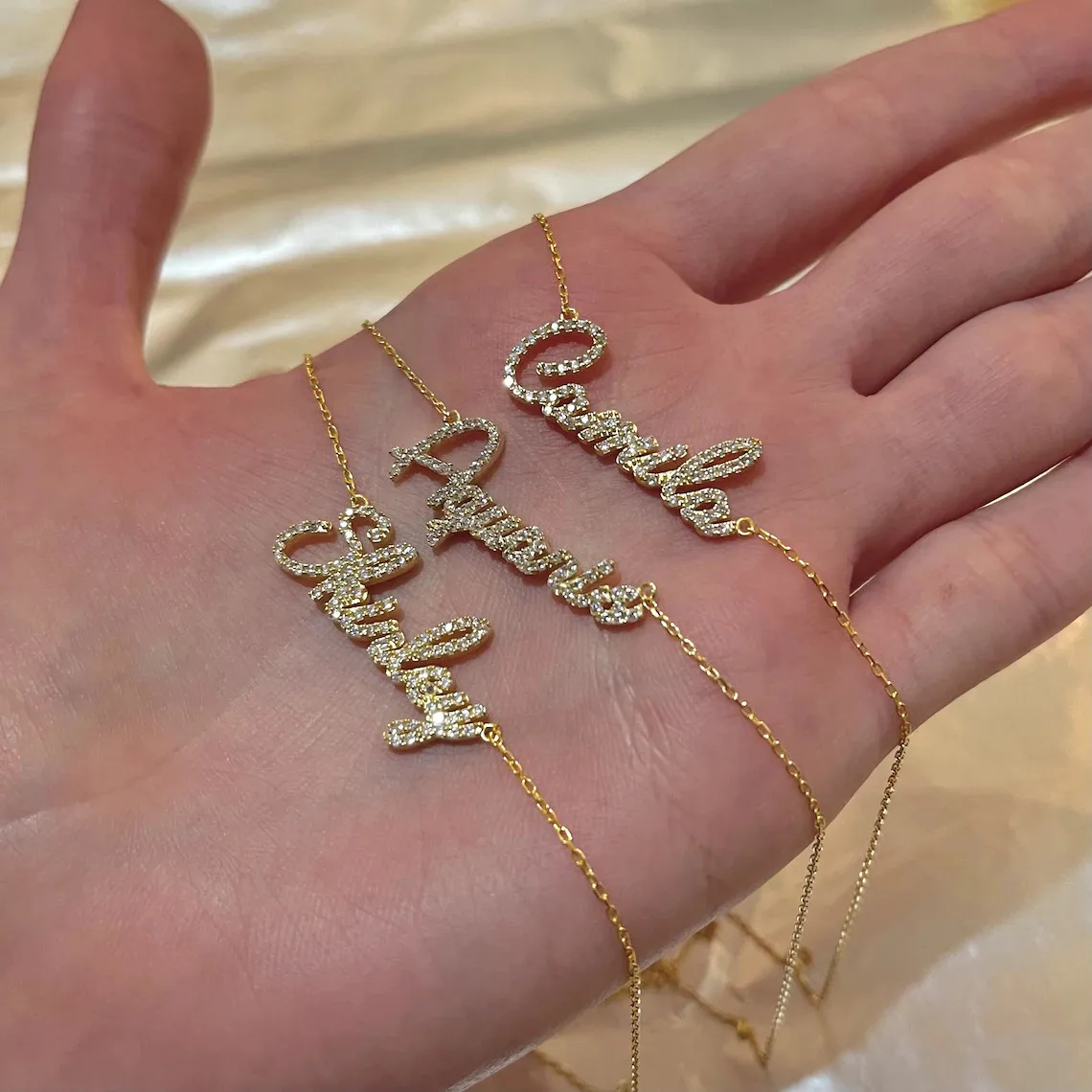 Comlor OEM Brass Any Name Zircon Crystal Iced Out Letters Custom Personalized Diamond Name Necklace