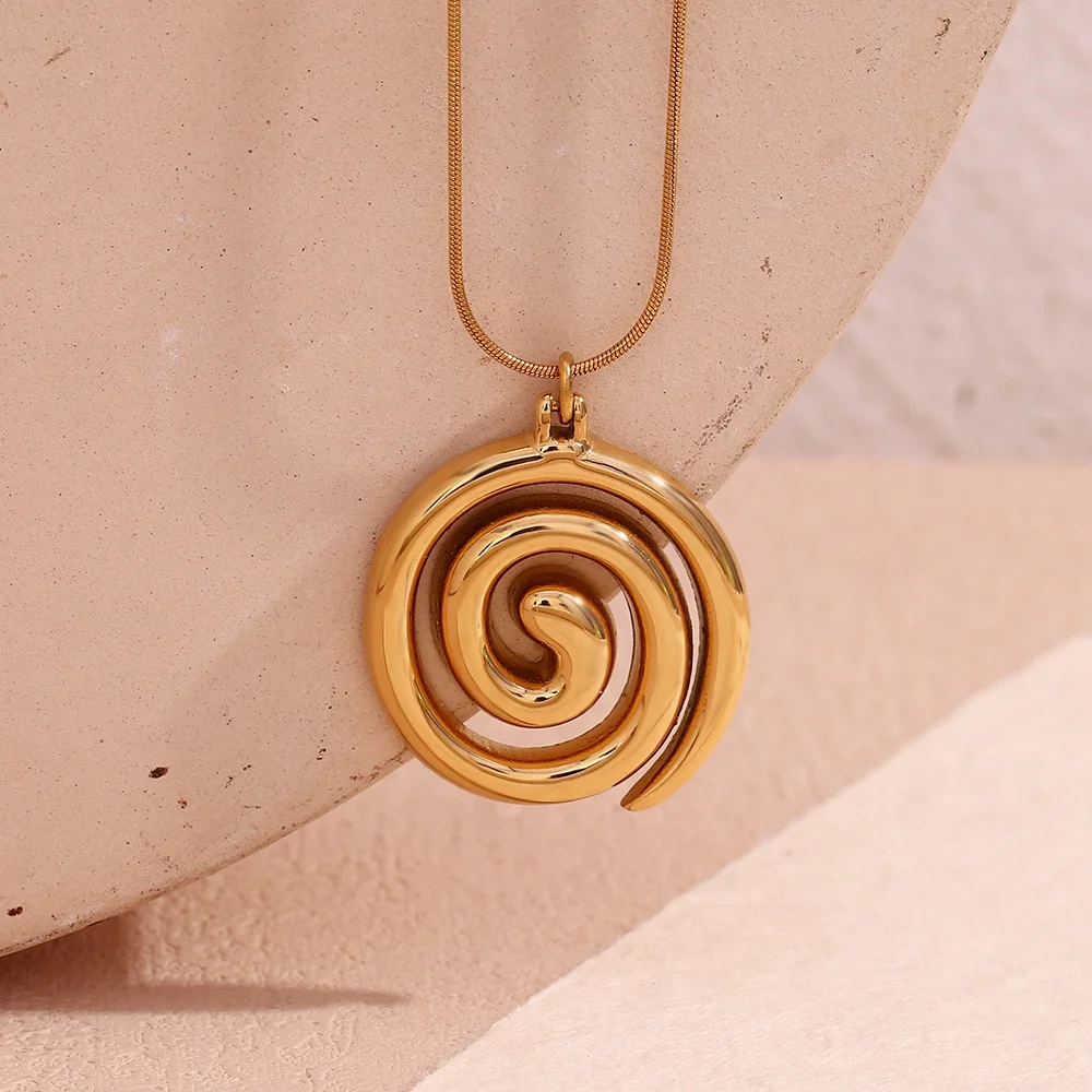 Waterproof Jewelry Vortex Snake Chain Pendant Necklace Gold Plated 316L Stainless Steel Jewelry