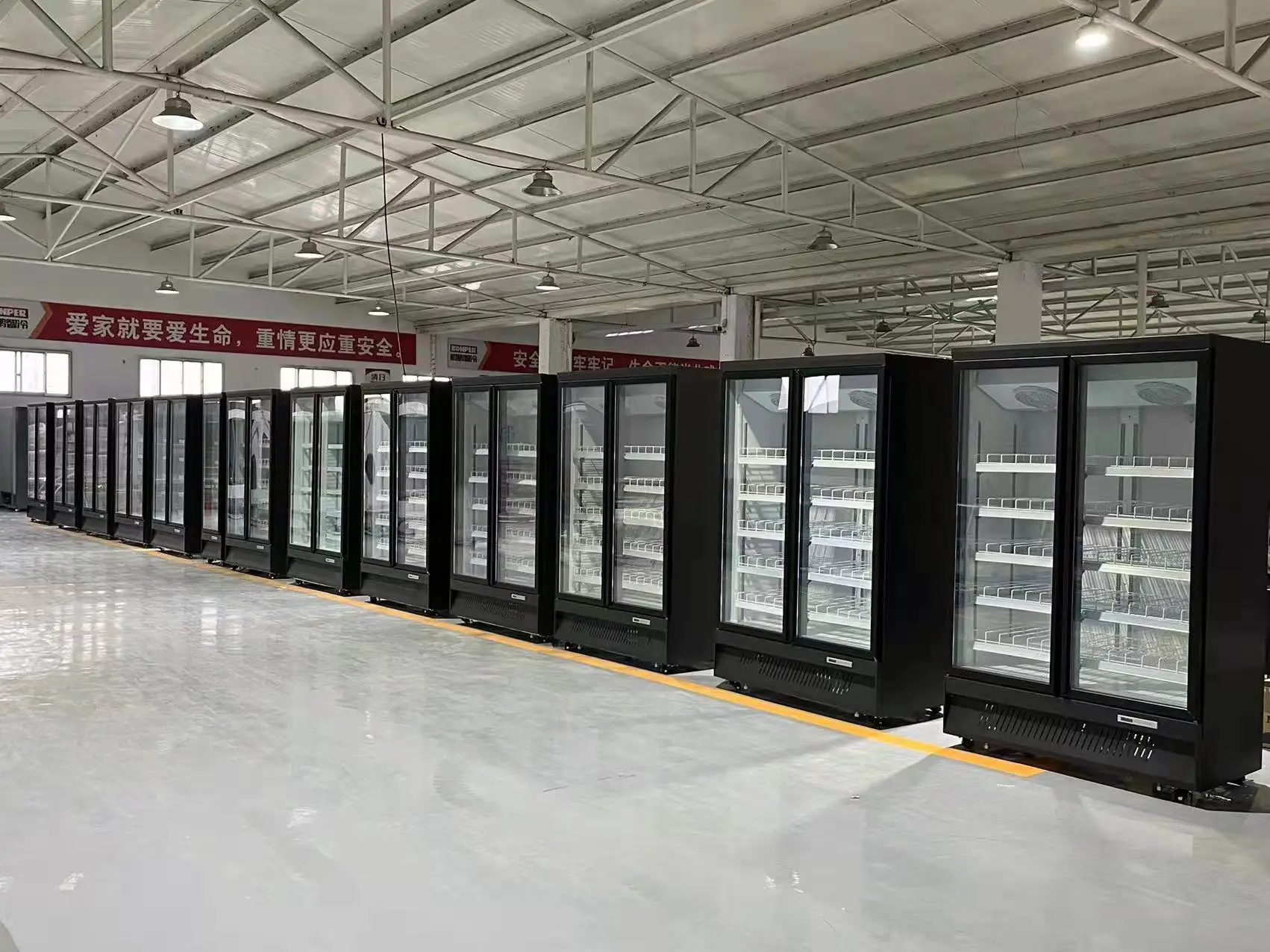 Upright vertical type 3 door  glass door freezer