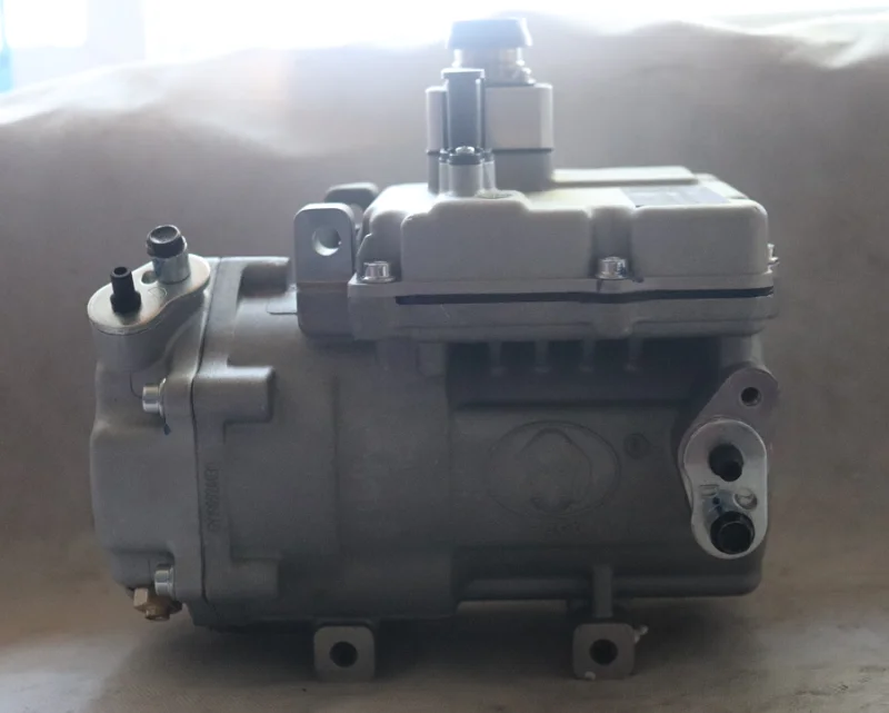 8126-03503 Guangyu Air Compressor For Yutong Higer Zhongtong Ankai Kinglong King Long Golden Dragon Bus Body Parts Accessory