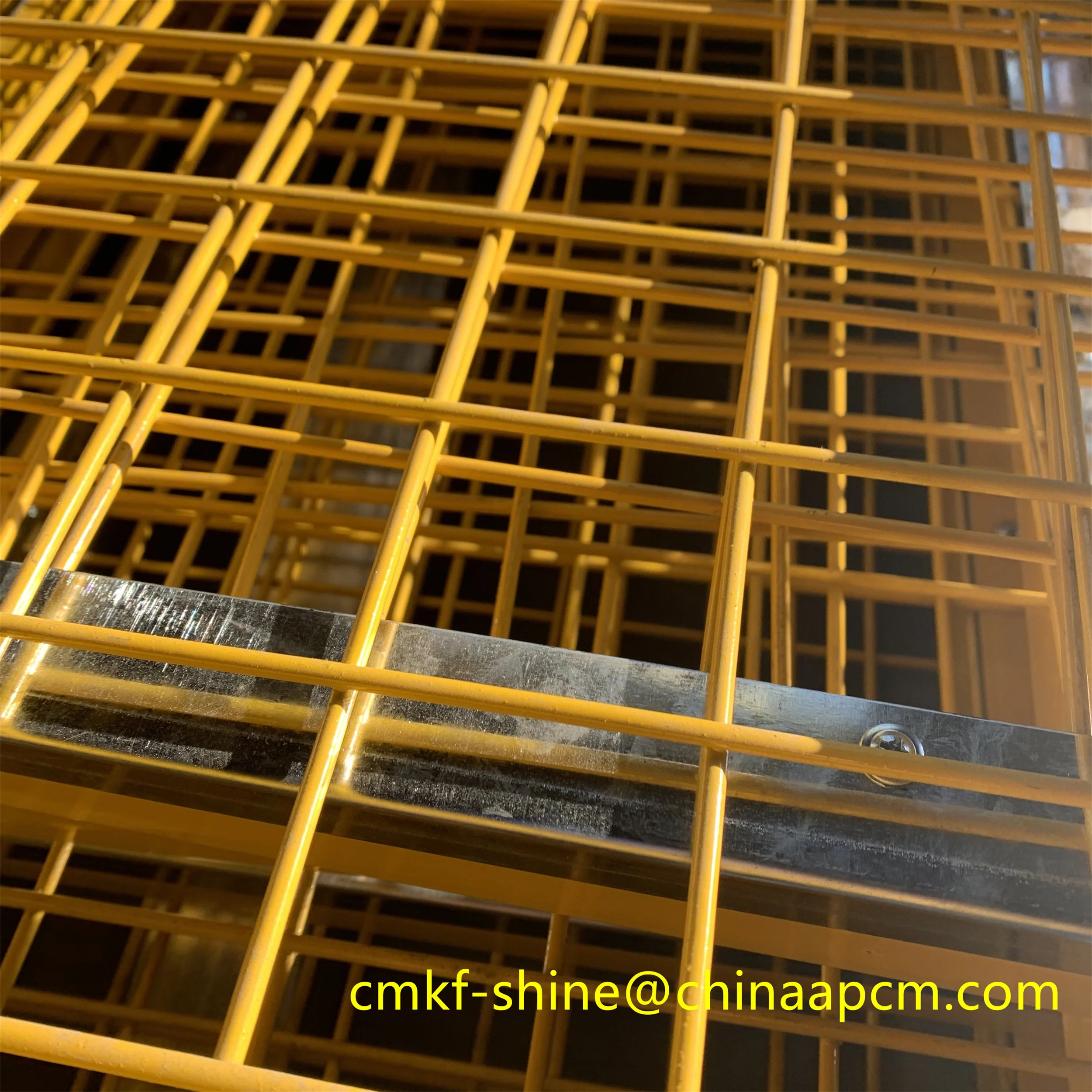 3D  wire mesh fence good quality Outdoor Heavy Mesh Panels Wire Fencing