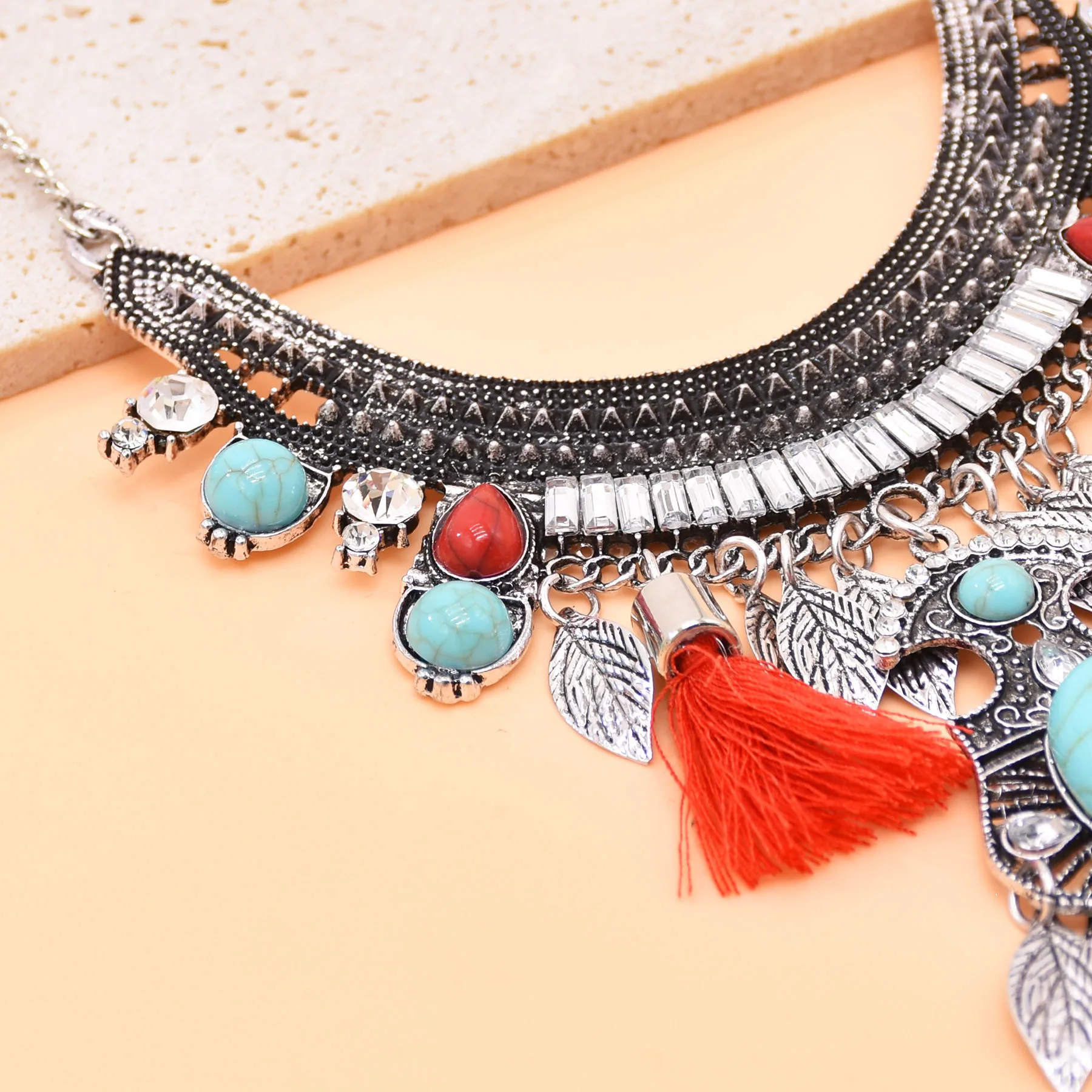 Vintage Ethnic Bohemian Silver Metal Statement Necklace Thread Leaves Tassels Jewelry Choker Necklace