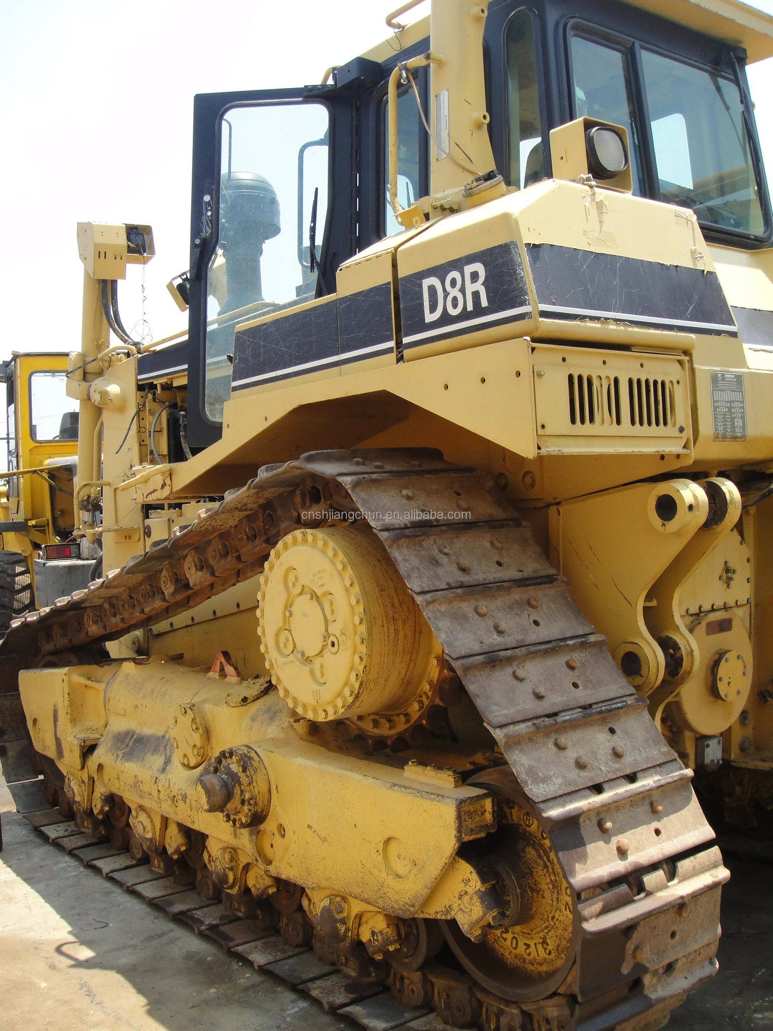 Used Caterpillar bulldozer CAT D8R in good condition for sale