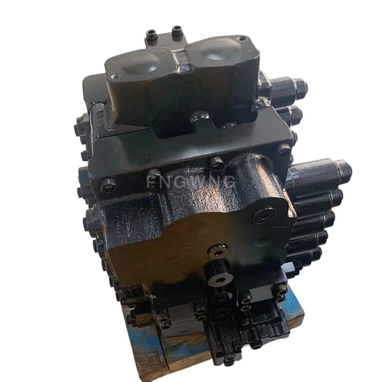 LS30V00009F1 Excavator Hydraulic Valves Distribution Main Control Valve For Kobelco SK460-8 SK480-8 SK495-8 SK500-8