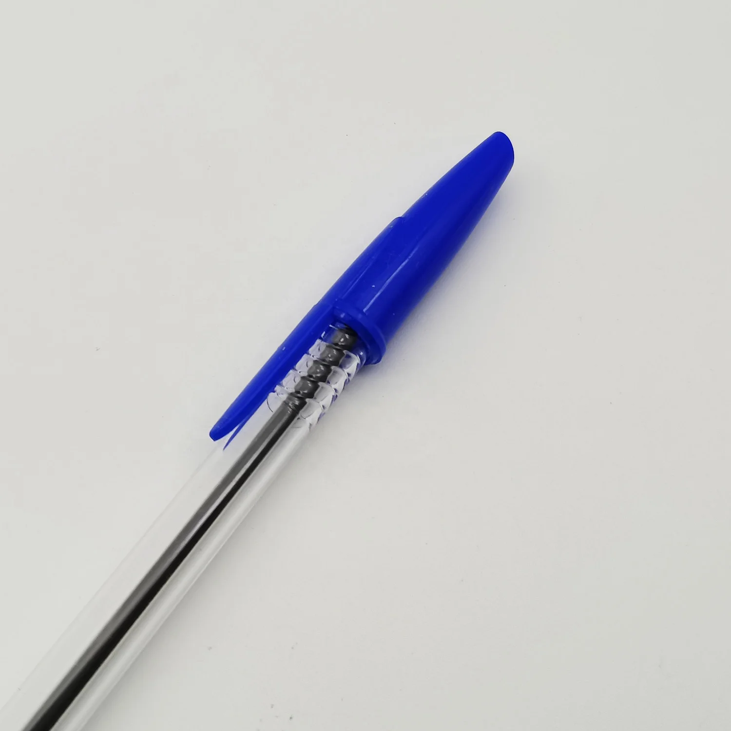 Wholesale manufacturer customised ball point pen business ballpoint blue red black ink office pen for dtudent