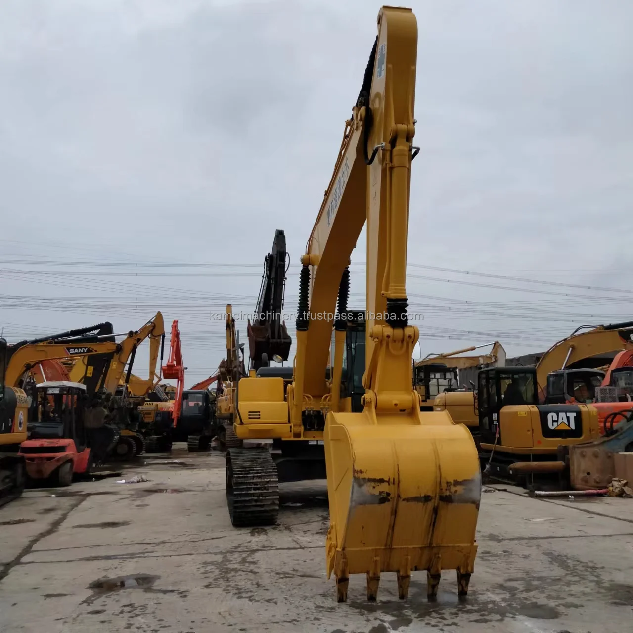 Used Komatsu PC200-8N1 & PC220-8MO Medium Excavators 20 Ton Hydraulic Crawler Backhoes with Registration Stock
