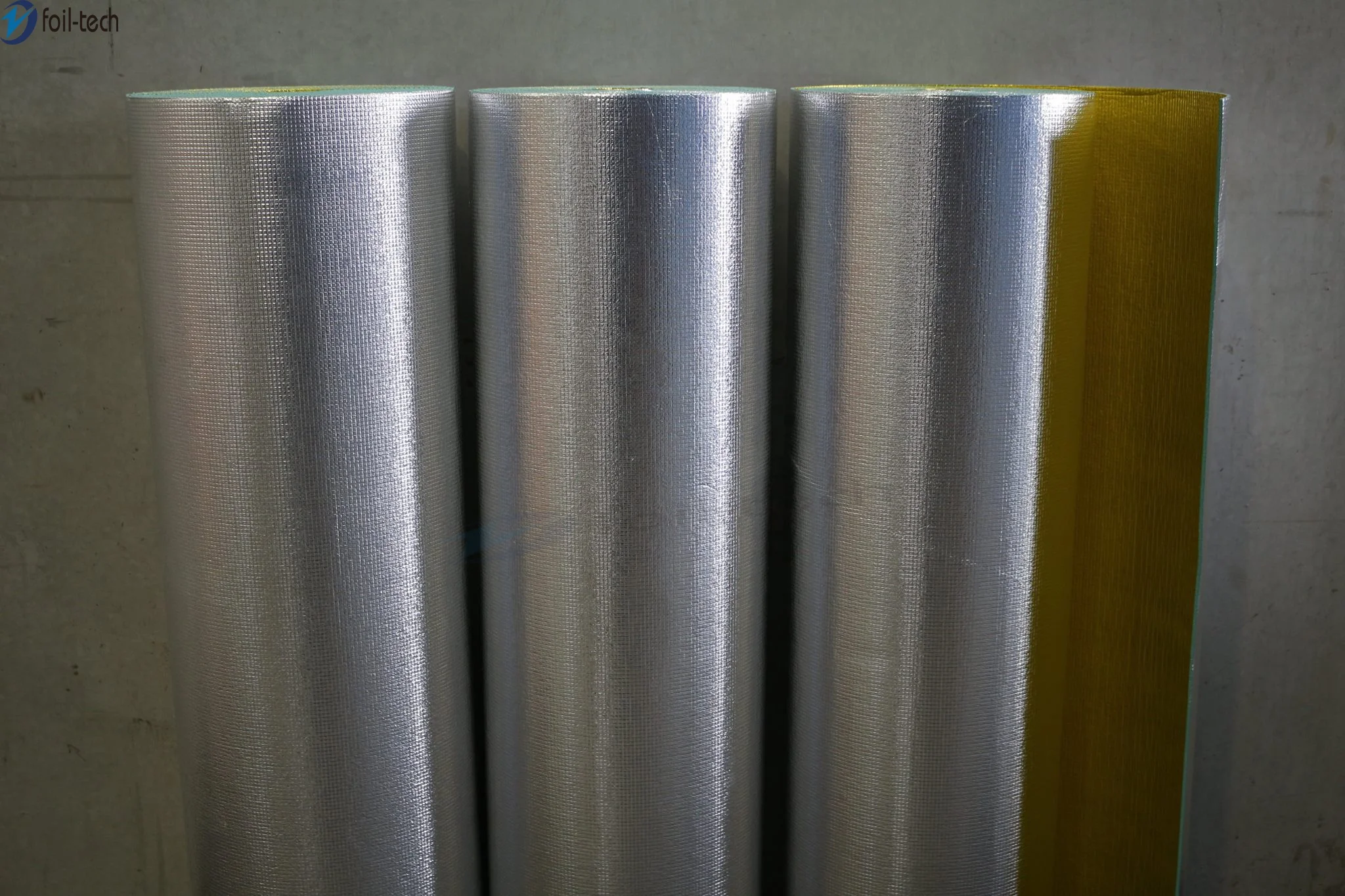 Proper Price Top Quality Popular Product High-strength Insulation Material Bubble Xpe Foam Aluminum Film Coated Woven Fabric