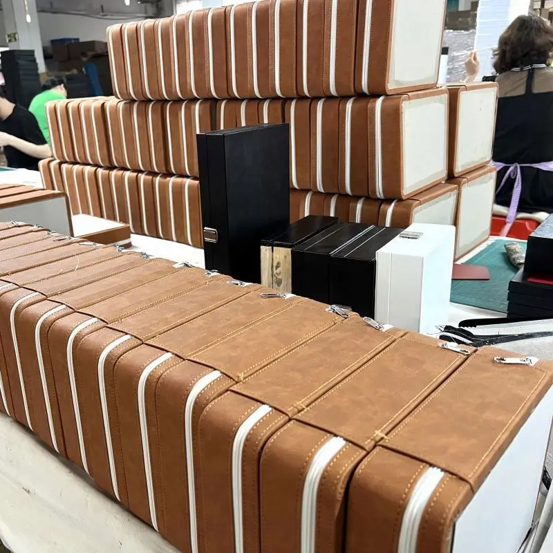 Wholesale glasses packaging paper boxes bolsa de almacenamiento para gafas, estuche de porte sun glasses with case