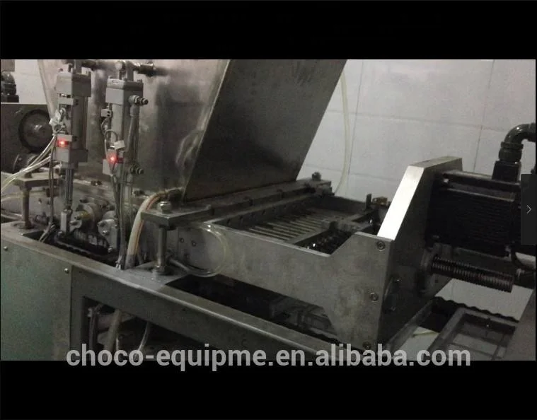 Full Automatic Chocolate Depositing Depositor Machine Chocolate Molding Machine