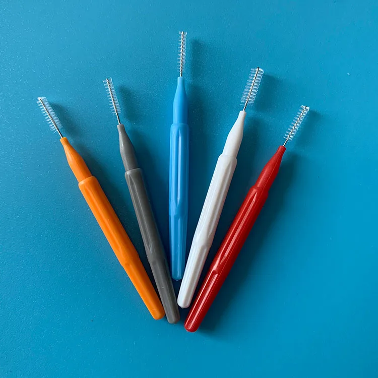 Eco-Friendly Degradable Material Interdental Brush Toothpick Portable Oral Hygiene Interdental Brush Toothpicks With Brush