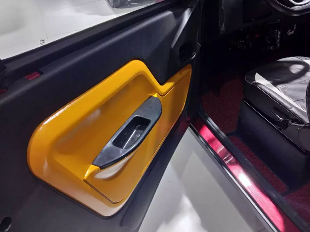 2020 cheap price mini EV car with air conditioner