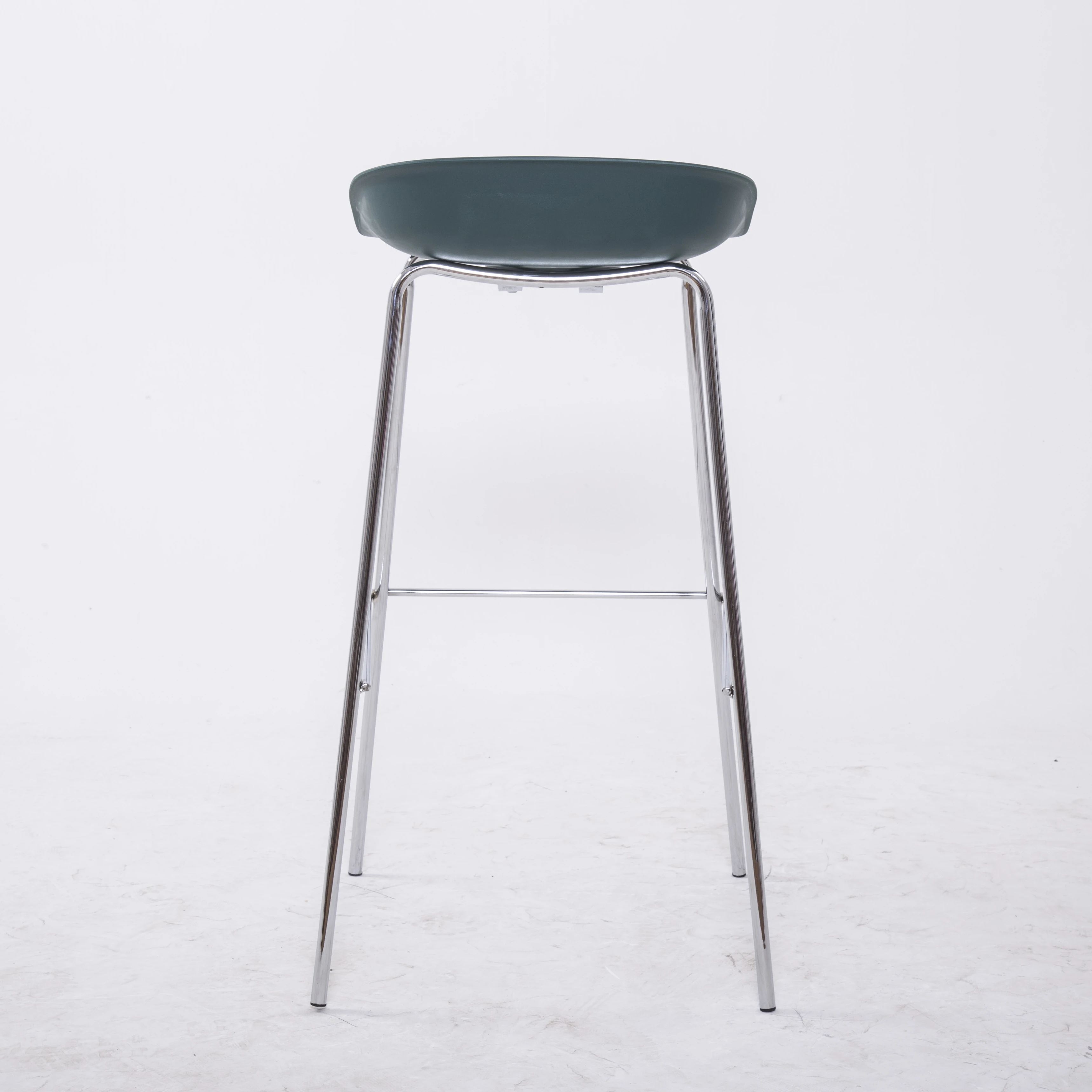Customized cheap metal sillas para bar high chair plastic green bar stool with chrome legs