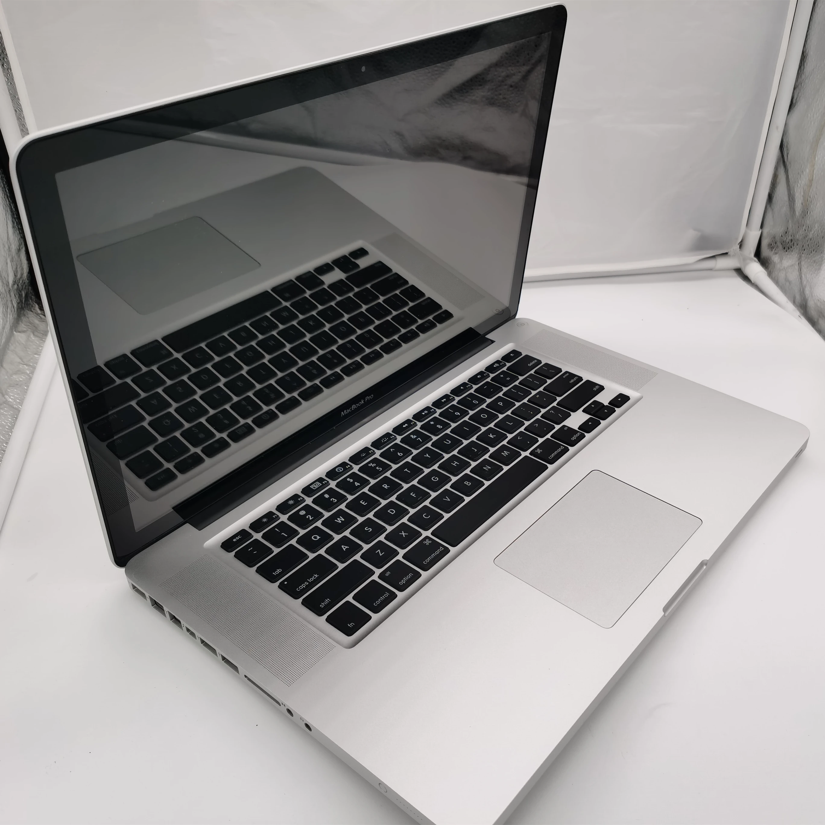 Used Original Laptop for Apple macbook pro 15.4 inches A1286 i7 2.0ghz 4gb 480gb HDD 2011 year laptop