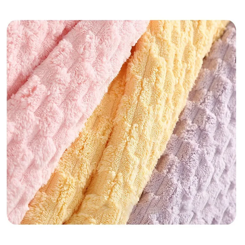 Coral Fleece Polyester Fabric Sustainable Textile Fibers for Home Use with Lace Feature