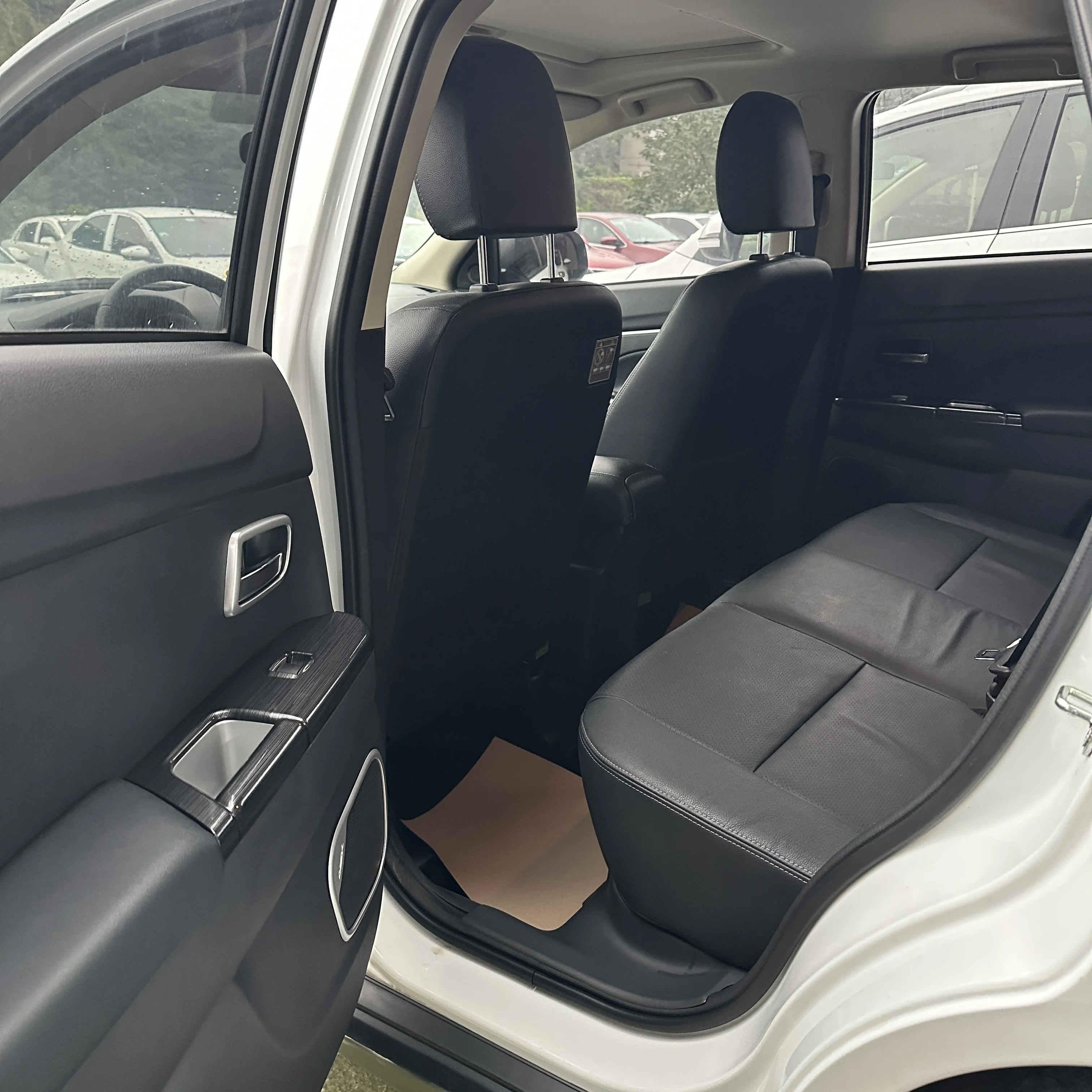 Used Car for Sale at a Low Price Mitsubishi ASX 2018 2.0L Automatic Transmission 5 Seat SUV.