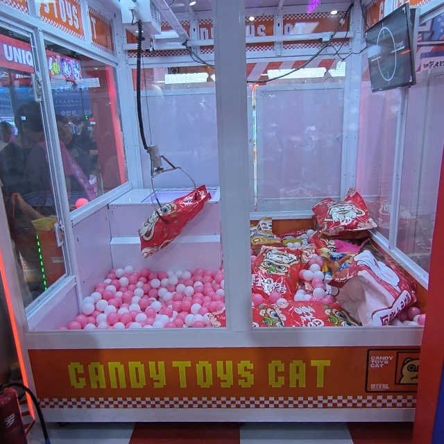 Neofuns Big Claw Crane Machine Prize Gift Coin Operated Game Doll Empire Toy Plush Vending Machine for Sale