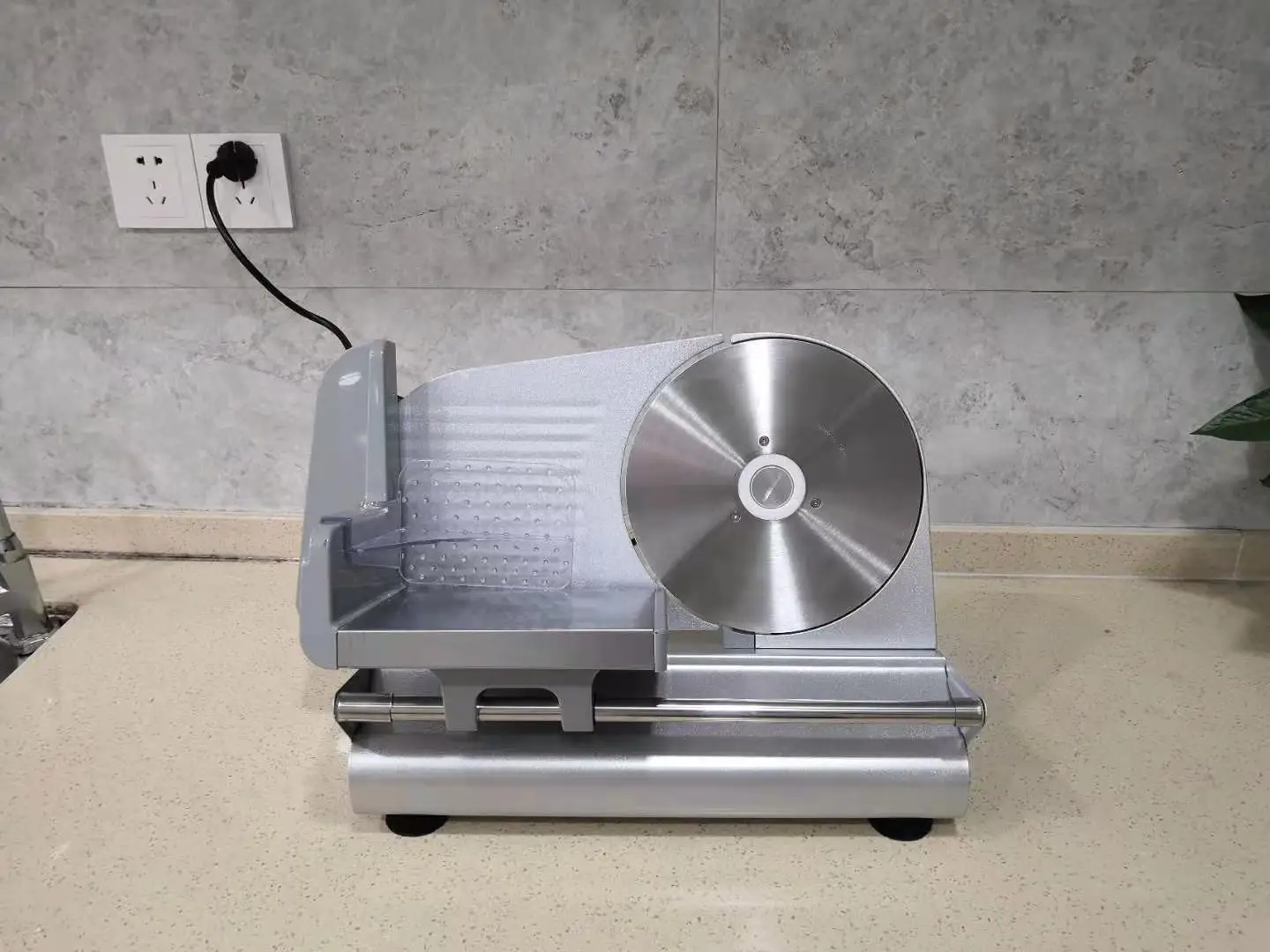 Hot selling Automatic commercial electric chicken breast beef meat slicer cubing Cutting slicing machine / chopped meat machine