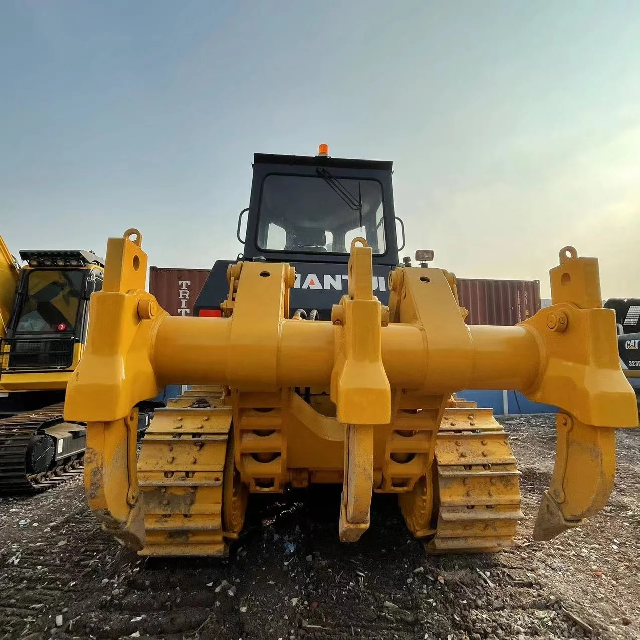 good price 220HP Shantui Dozer Bulldozer Tractor Crawler Bulldozer SD22 For Sale