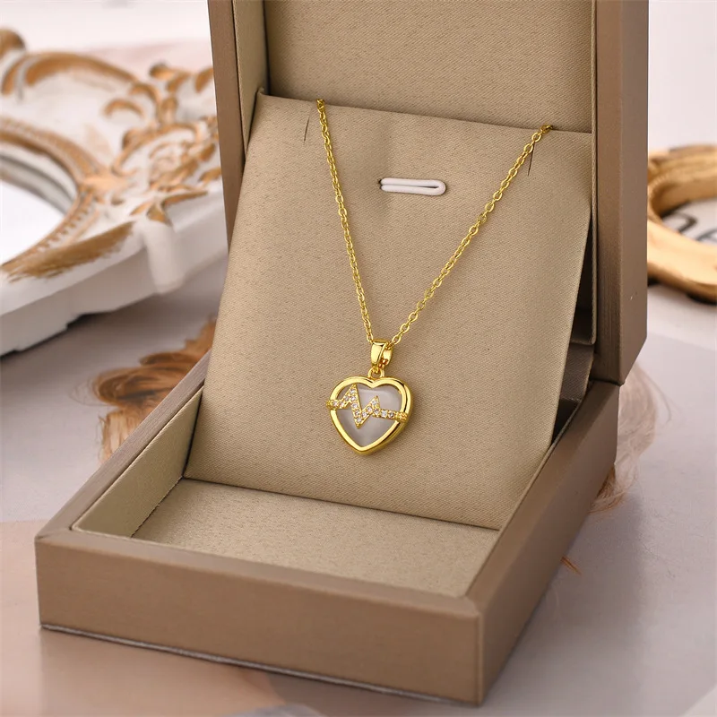 New Arrival Love Pendant Design 18k Gold Plated Versatile Stainless Steel Necklace For Women