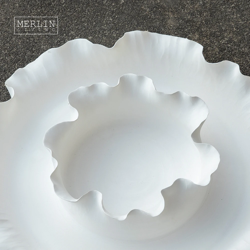 Merlin Living handmade Ceramic Fruit Bowl shaped like a blooming flower hotel decor Chaozhou Ceramic Factory Manufacturing