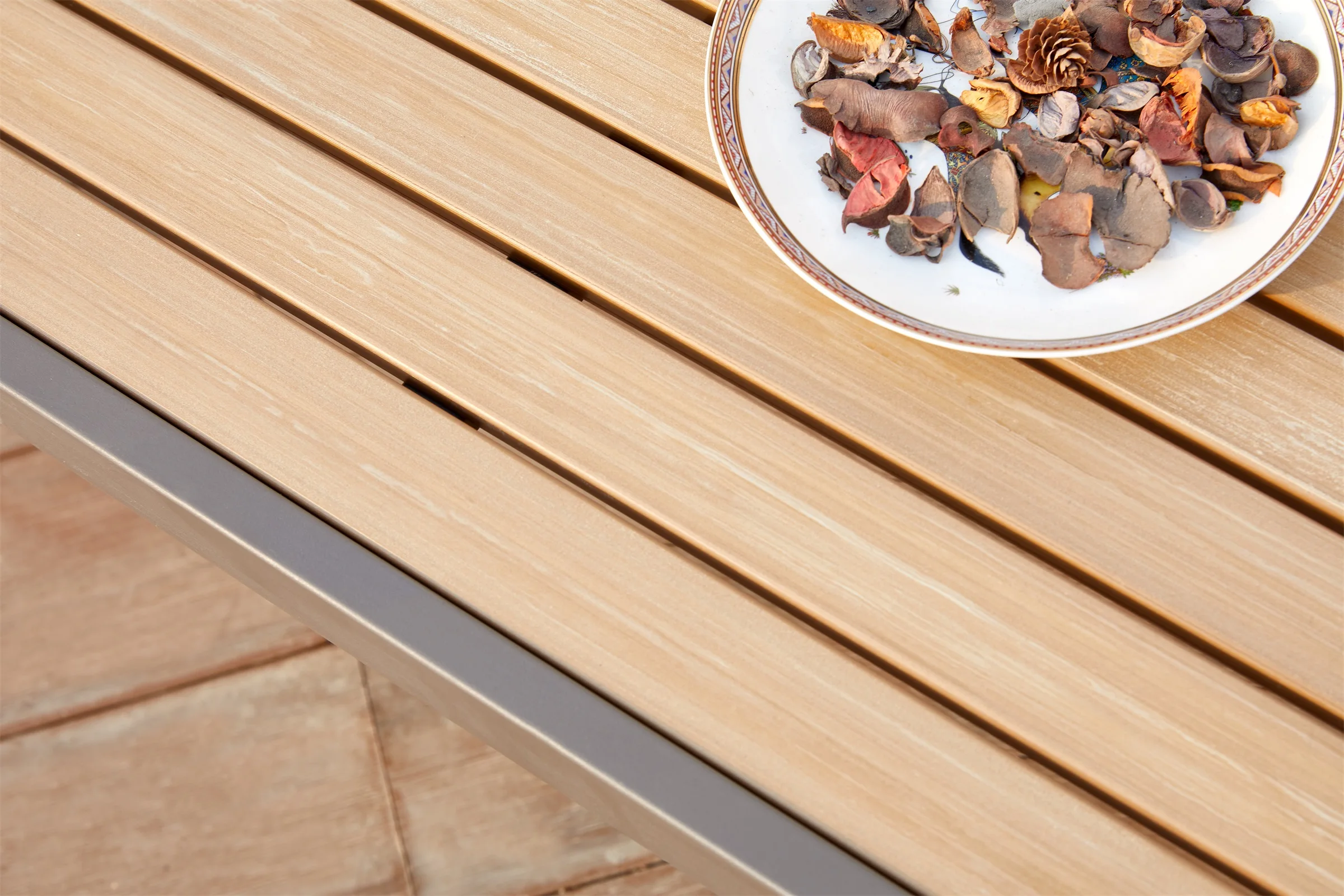 Garden Furniture Patio Waterproof Modern Plastic Wood Courtyard Park Bench