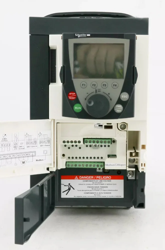 NEW SCHNEIDER ATV61HU30N4  ALTIVAR 61 ELECTRIC VARIABLE SPEED DRIVE