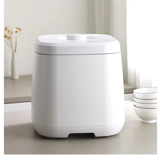 Household rice storage box vacuum control anti insect intelligent rice storage bucket