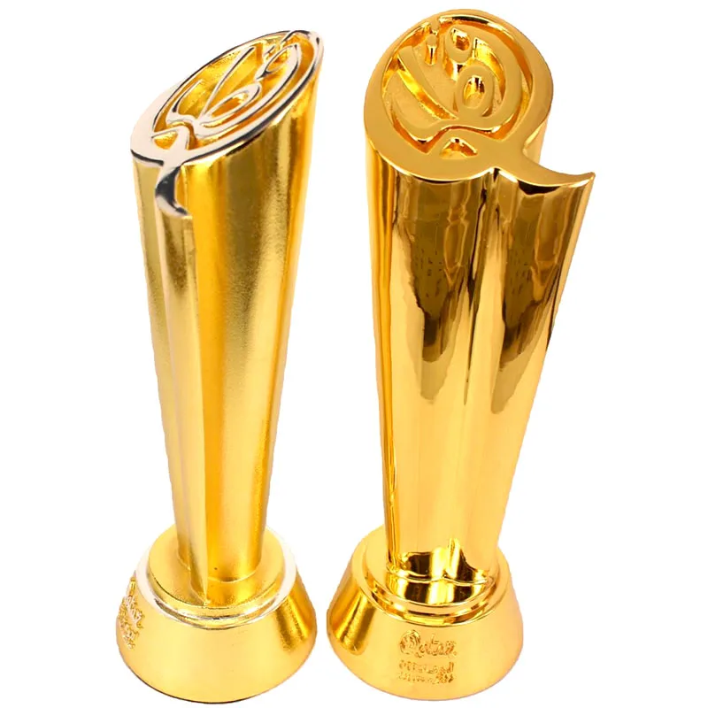 Cheap China Custom Zinc Alloy Metal Award Trophies And  Sports Medals