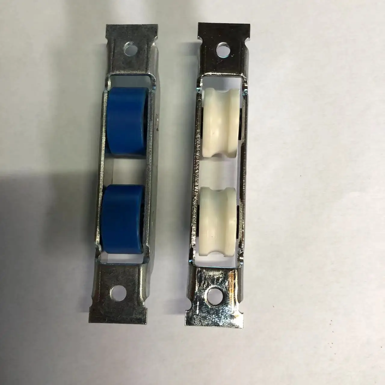 Aluminum Sliding Window Wheels Roller for UPVC Windows groove double roller