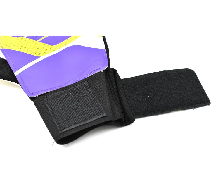 Chooyou OEM 2022 cheap soccer football goalkeeper gloves football professional training equipment