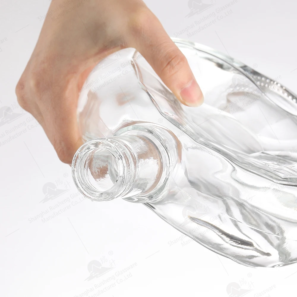 Manufacturer 700ml Crystal Premium Fancy Glass XO Brandy Cognac Gin Rum Tequila Vodka Whisky Spirits Beverage Glass Bottle