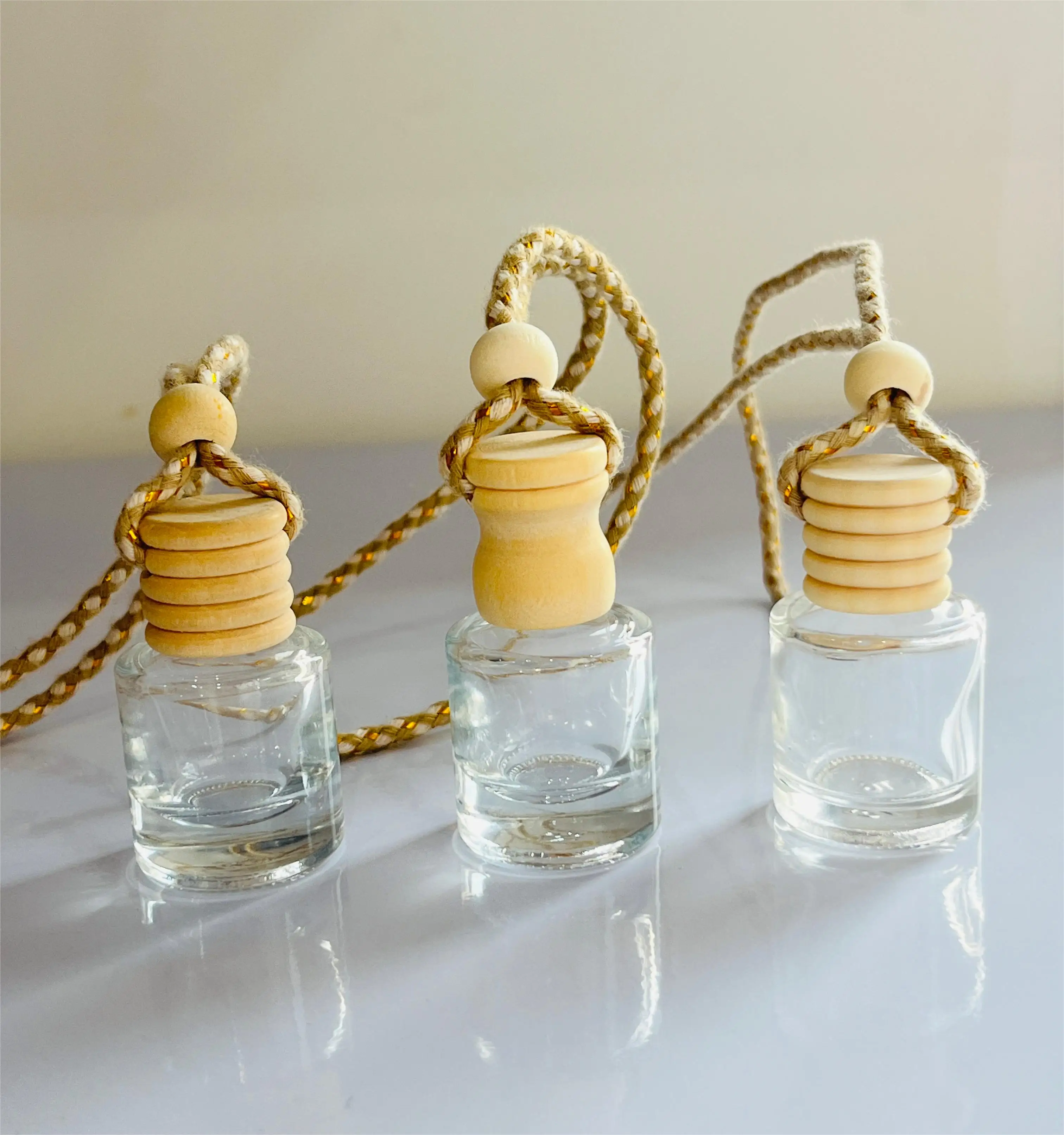 wholesale customizable logo 12ml hanging perfume car diffuser empty car air freshener perfume glass bottle