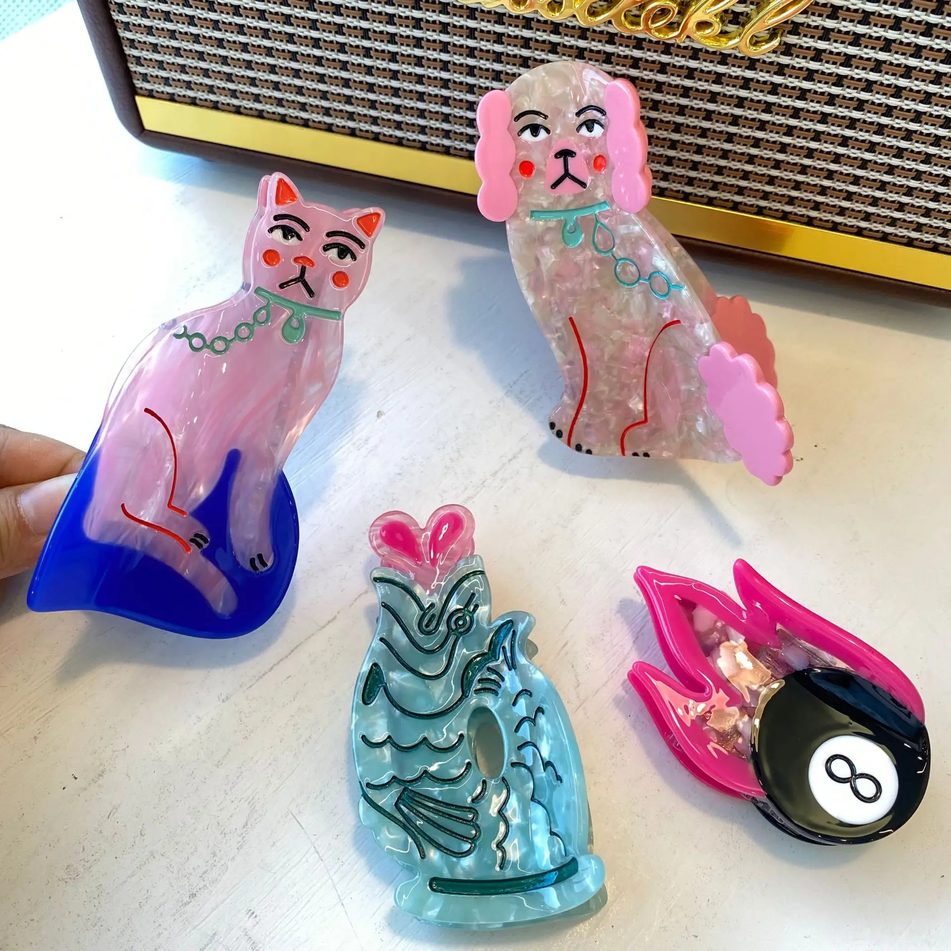 New Red Flame Hair Clip Creative Fun Dog Cat Acetate Shark Clip Eye-Catching Hair Accessories for Women Girls Acetate Hair Claw