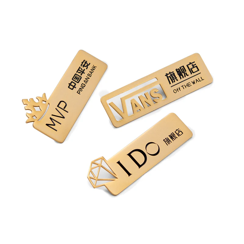 Профессиональная фабрика, под заказ, высококачественная металлическая прямоугольная полая модная популярная Кнопка гравировки, булавка с именной биркой, держатель, значок