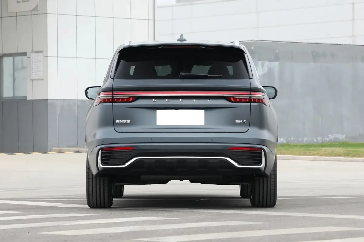 New Gelly Geely Monjaro 2.0 td Flagship Suv Car Geely Monjaro 2024 Xingyue L 2023 2.0td New 4WD Offroad Vehicle Russian