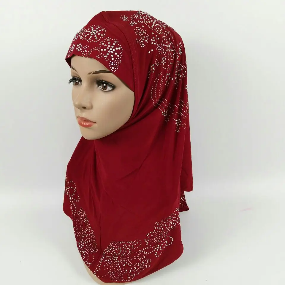2020 latest Hot selling islamic women clothing  fashion muslim scarf  women hijab