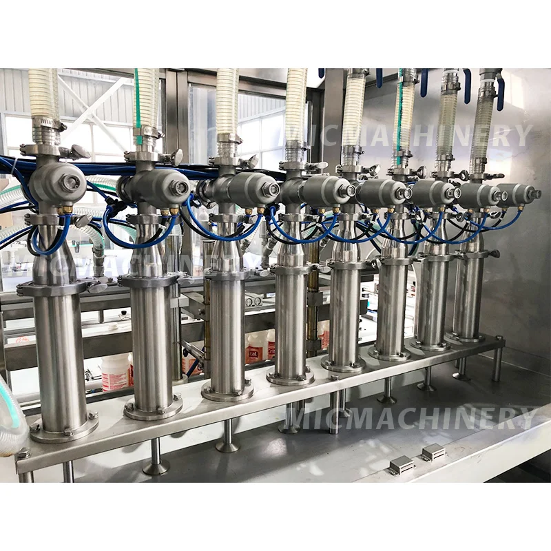 Automatic coconut vegetable olive edible motor car engine oil bottle filling machine