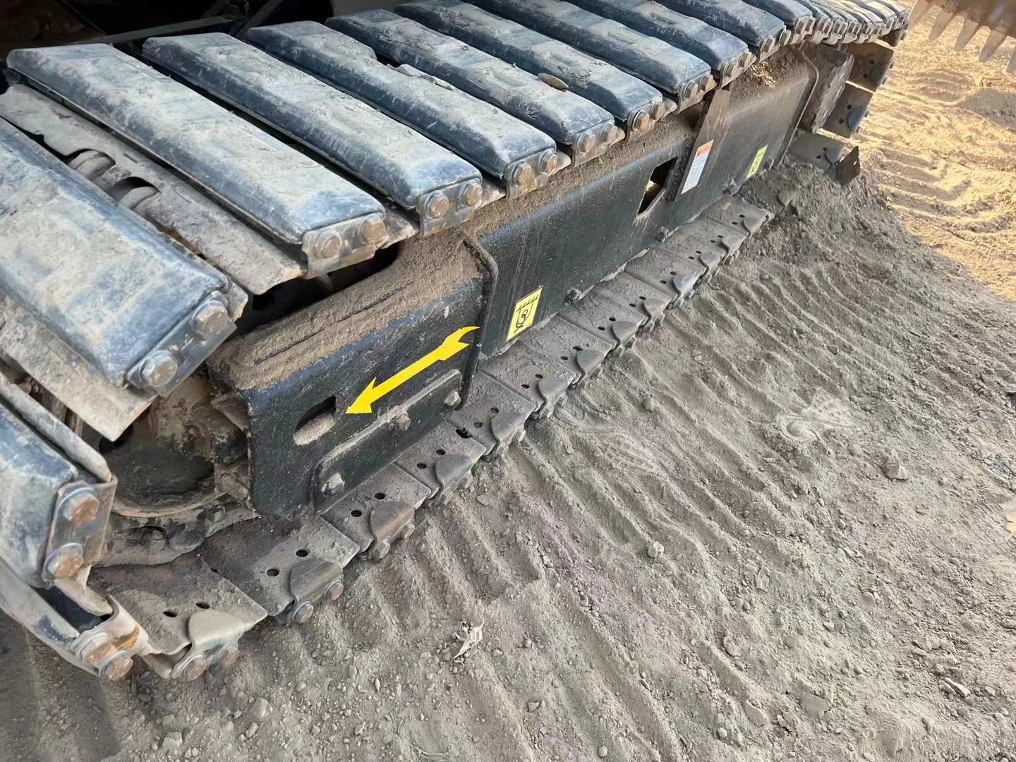 High Quality SANY 60C Crawler Excavator Japan Original Used Low Price in Shanghai Featuring Core Components Engine and Pump