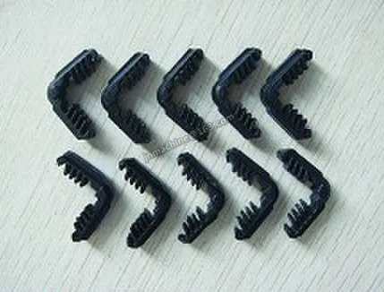 
Plastic corner joint for hollow glass fitting 