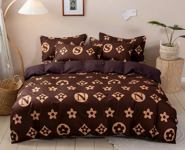 В наличии в большом количестве king size супер мягкий с Три-дэ принтом набор из полиэстера оптом