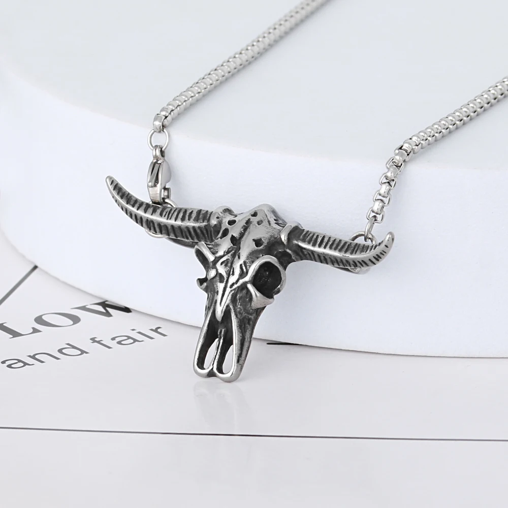 Wholesale Custom Personality Stainless Steel Bull Head Skull Pendant Necklace with 3D Effect