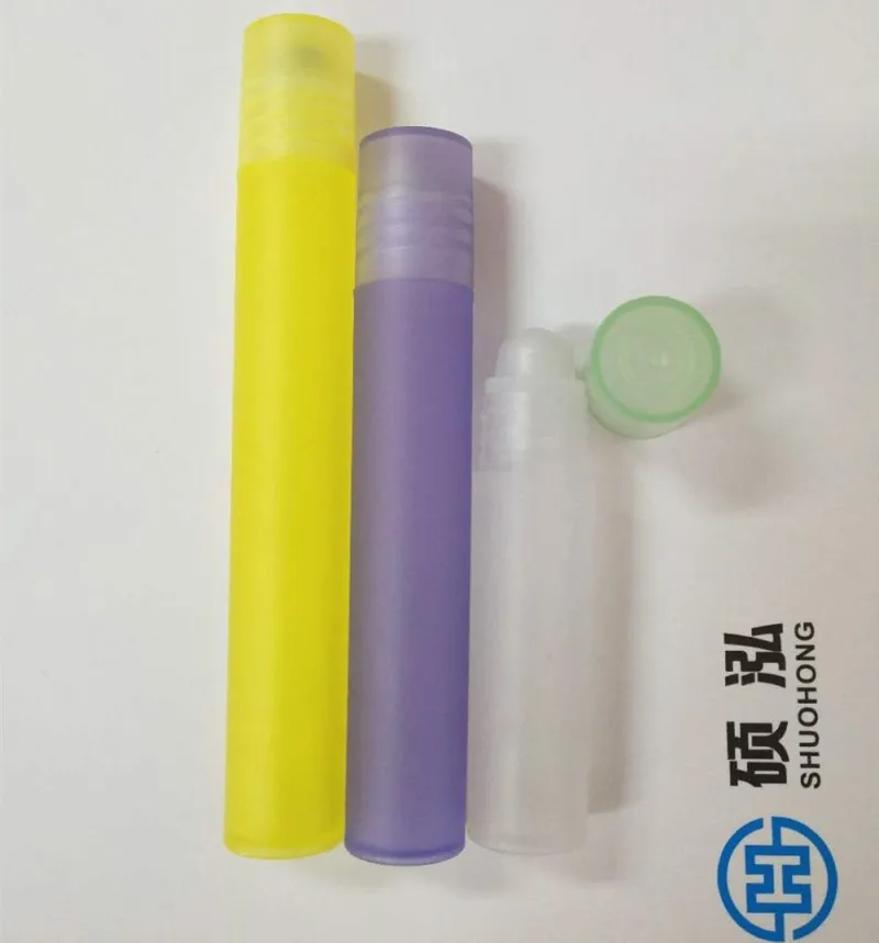 Roll on Bottle Rollerball Bottles Empty Refillable Deodorant Containers PE Cosmetic Jars Customized Matte 5ml 8ml 10ml 15ml