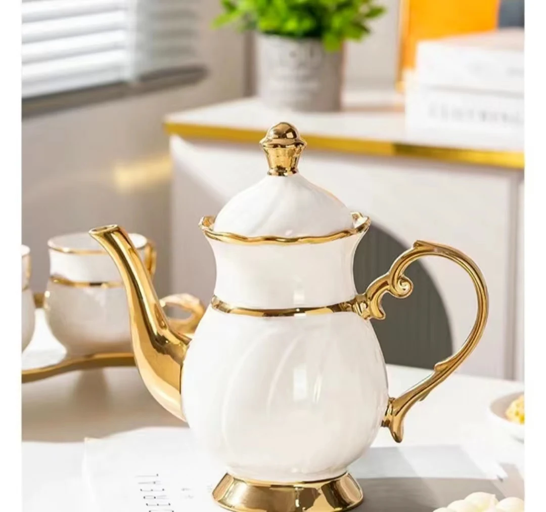 Factory Wholesale European Ceramic Luxury Coffee Cup Set Best-Selling Afternoon Tea With gold Porcelain Eco-Friendly for Gifts
