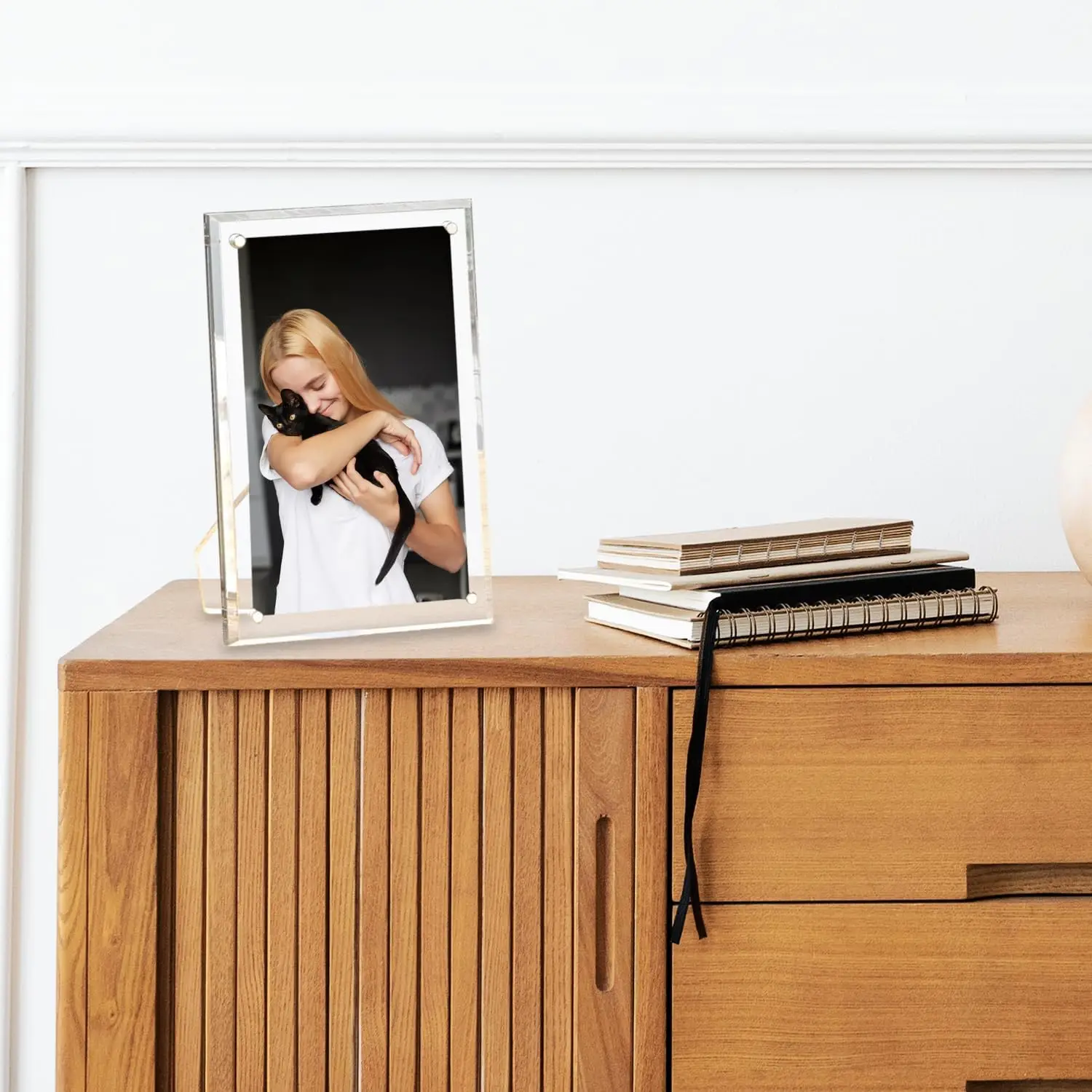 Acrylic Clear Photo Frame with Magnets Clear Picture Frames with Stand Acrylic Frame for Tabletop Display